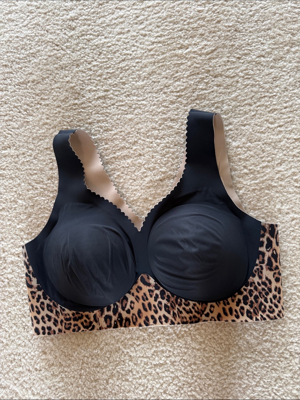 Wireless Leopard-Trim Black Seamless Bra